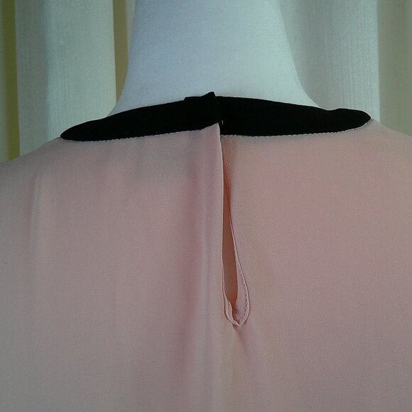 Twik Blush & Black Contrast Bow Blouse in Size M - Picture 2 of 6